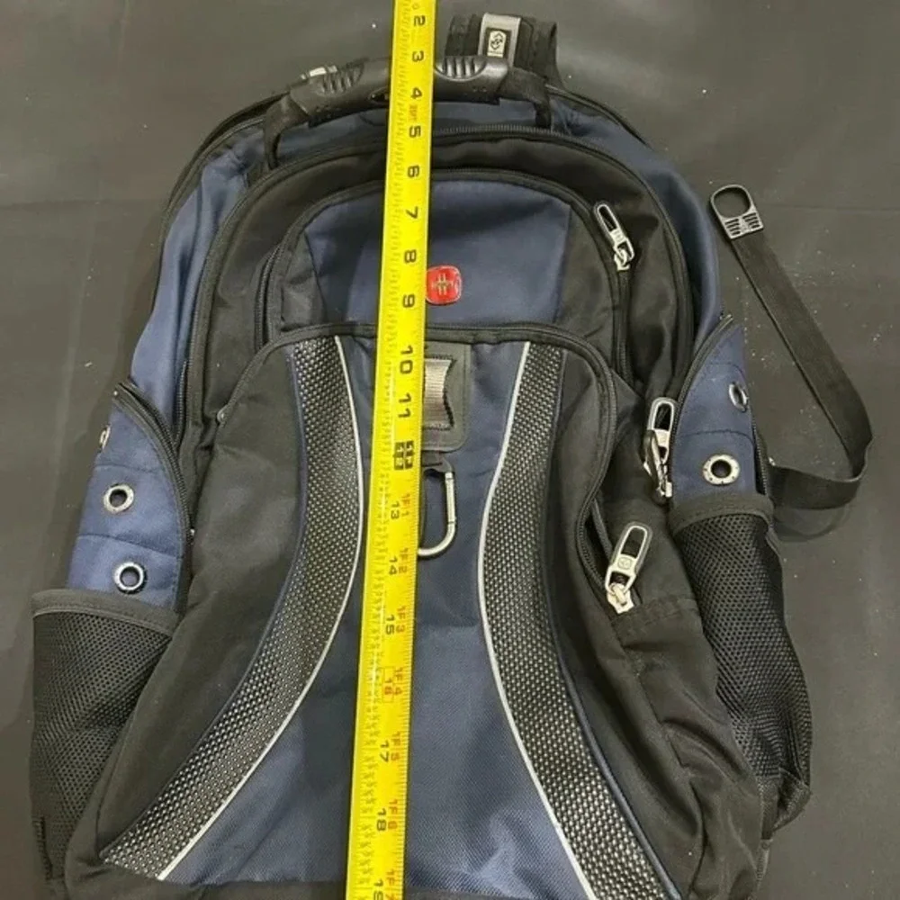 SwissGear Wenger Ibex 17